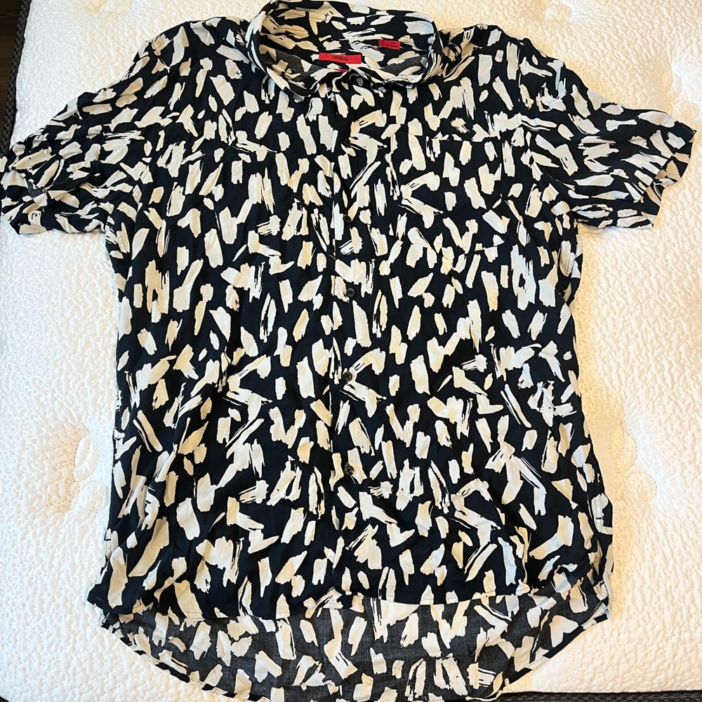 Black and White Patterned Mens Top